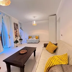 apt-napoli-street-chiaia.hotels-amalfi.com/